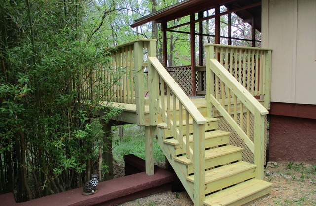 Blue Mountain Cabin, secluded, perfect for couples, near main road