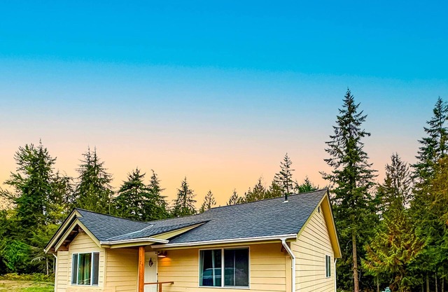 Blue Mtn Bungalow Cabin Escape in the Woods