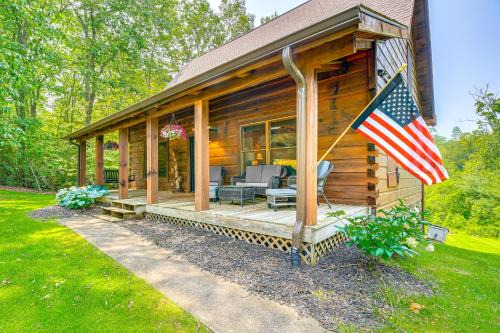 Blue Ridge Mtns Retreat with Views, 1 Mi to Parkway!