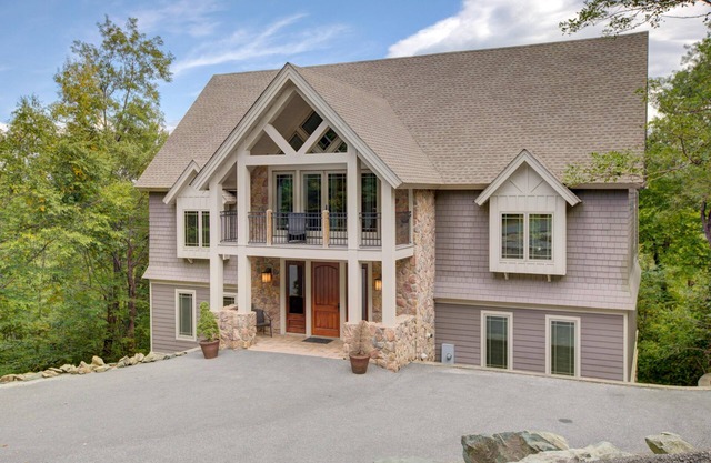 Blue Ridge Retreat with Wintergreen Advantage
