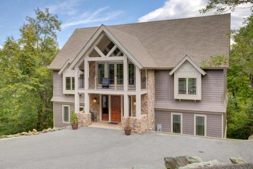 Blue Ridge Retreat with Wintergreen Advantage