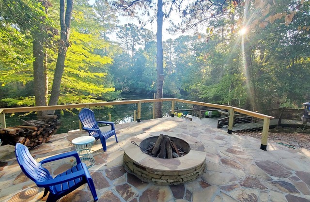 ★Bluegill Cottage★ by the lake - Kayak, pedal boat, fishing, private dock