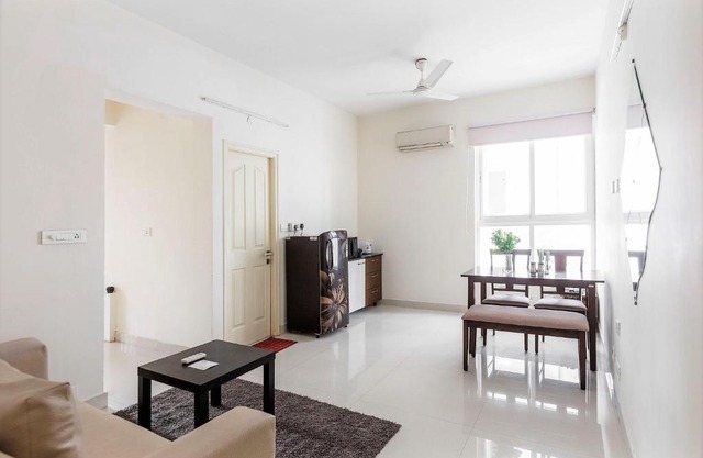 BluO 1BHK Hitech City - Gym, TT, Terrace Garden, Lift