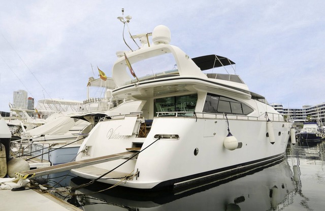 Boat "Exclusive Yacht 20m In Barcelona" with Sea View, Private Terraces & Wi-Fi