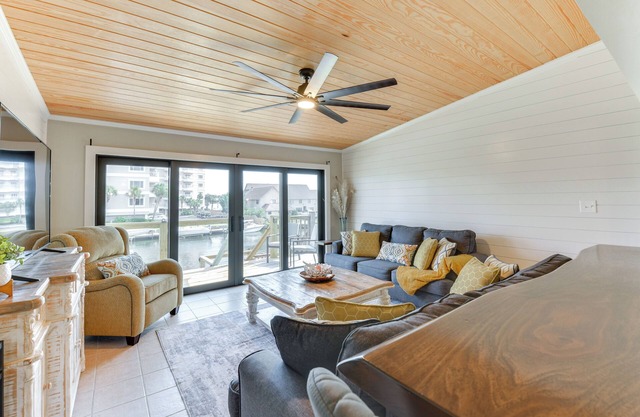 Boat, Fish & Walk to Beach: Waterfront Destin Gem!