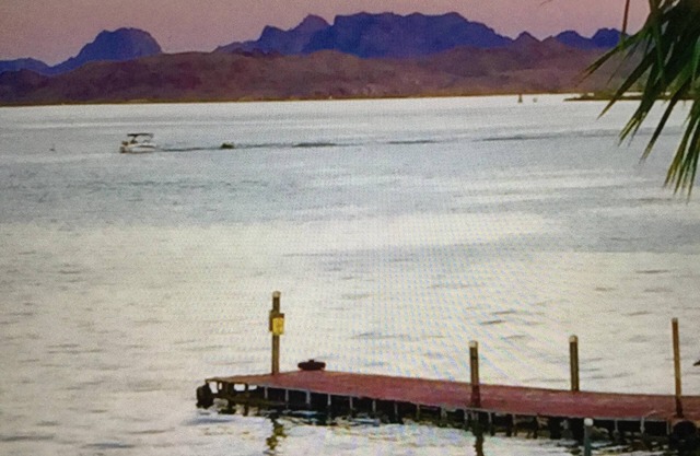 Boaters Vacation Home...Lakeside...Lakeview 68 foot covered storage for boat.