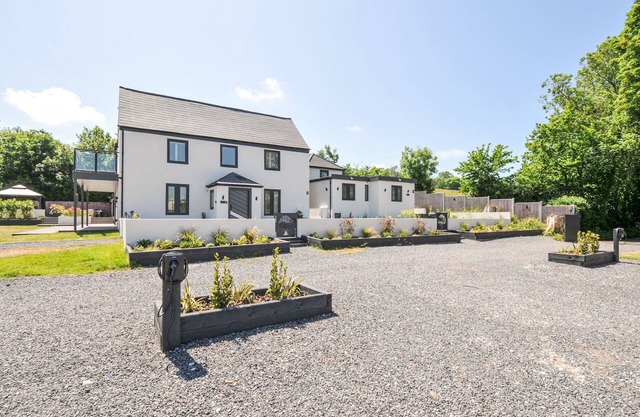 BOATHYDE, pet friendly, luxury holiday cottage in Northam