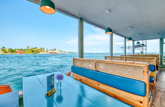 Bocas Paradise Hotel
