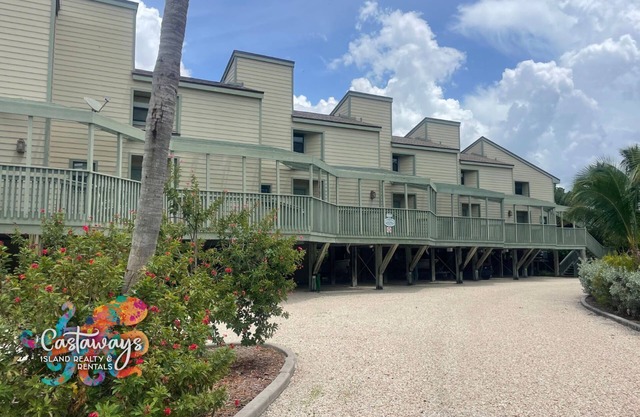 Bocilla Island Club Unit C-13