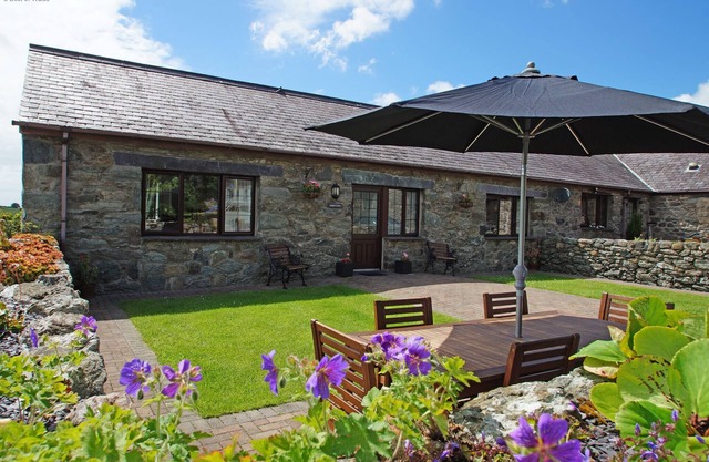 Bodhyfryd - Three Bedroom House, Sleeps 6