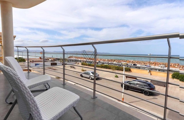 Bohemi, luxury seafront villa
