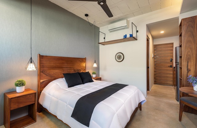 BoHo lofts & studios new modern w/ocean-view pool