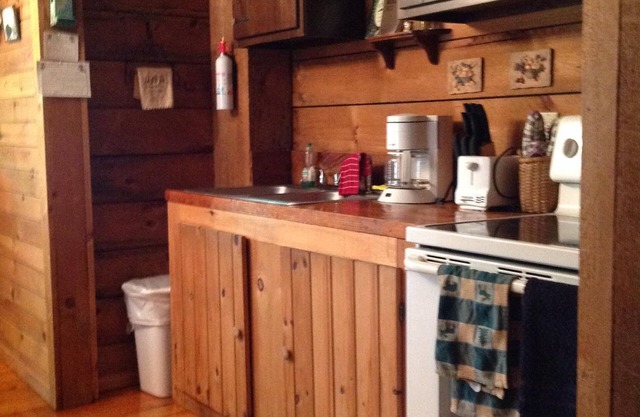 Bolton Landing Vacation Rental-sleeps 4