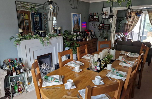 Book Today - Spacious Home All to Yourselves. Ideal for Open Golf. Available Now