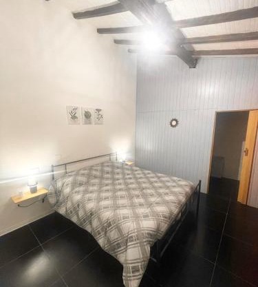 Borghetto house with 4 bedrooms, parking and WiFi