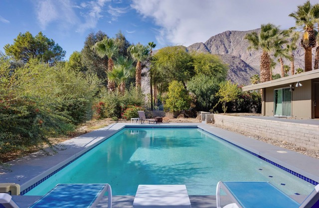 Borrego Springs Retreat w/Pool & Mtn Views