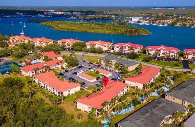 Bouchelle Island, NSB! Off the Intracoastal and minutes to the beach!