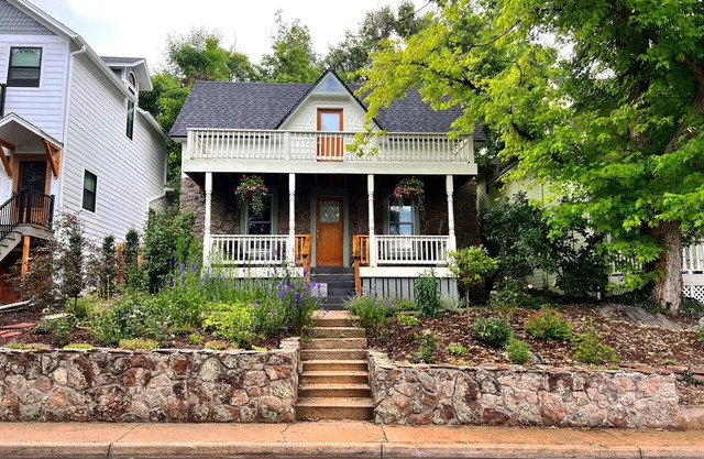 Boulder Artist Home Mountain Views Garden Pet-Friendly