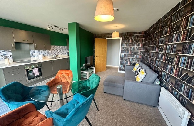 Boutique 3 Bedroom Apartment Manchester