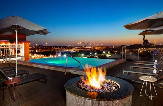Boutique Lodging Experience Near Dallas City Center! Pet-friendly