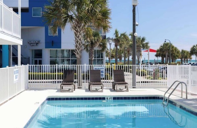 Boutique on the beach, Studio #114 + Pool