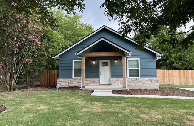 Brand New 3BD/2B Home - 2 min from Baylor U, 3 min from Magnolia