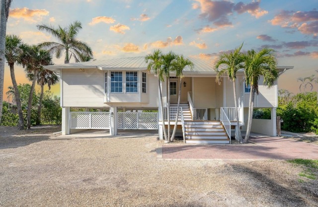 Brand New - Eastlake Escape - Pickleball and Beach