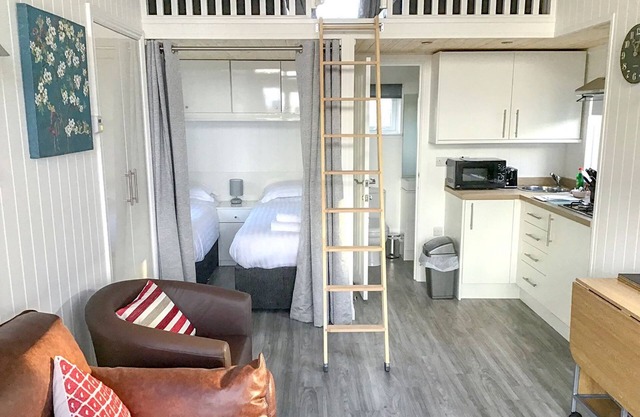 Brand new in 2019. Comfortable pod perfect for short stays.