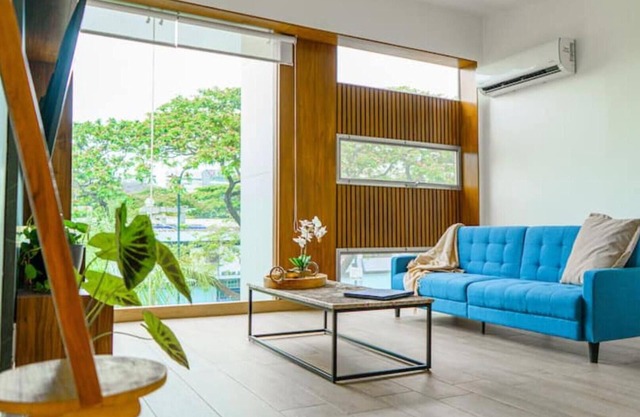 Brand new Manhattan style luxury apartment