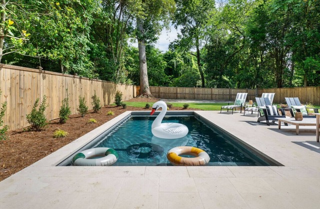 Brand New Pool! 4 Bedroom in Park Circle