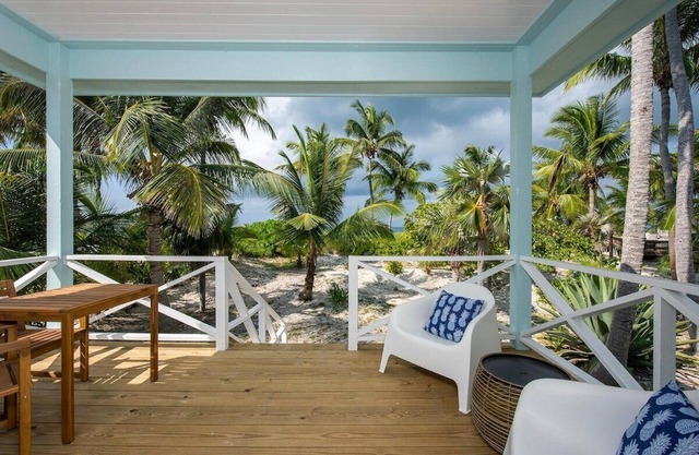 Brand New! Private Beachfront Cottage on World-Famous French Leave Beach