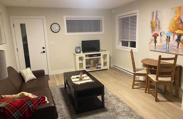 Brand new suite in Victoria!