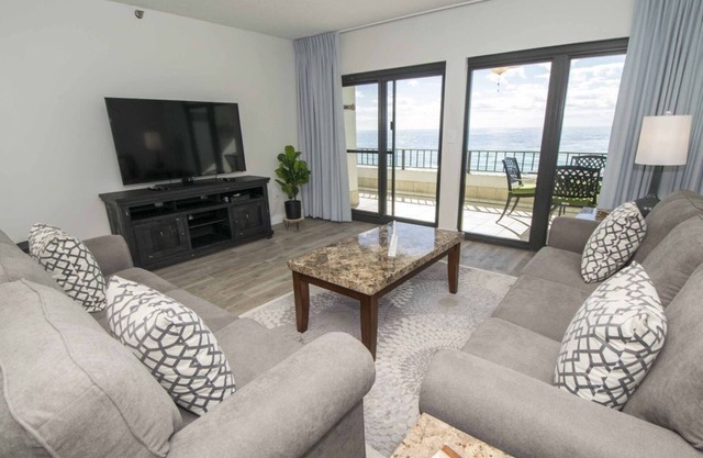 "Breakers East 502" Gulf Front 2BR/2BA Beach setup included