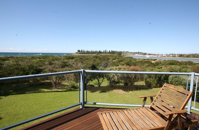 Breakwater 1 - 1 Narira Street- Beachfront Bermagui