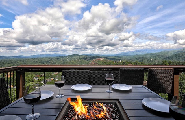 BREATHTAKING Cabin! 4 Decks! UNREAL Views! Game Room! Covered Decks! 5 Fireplace