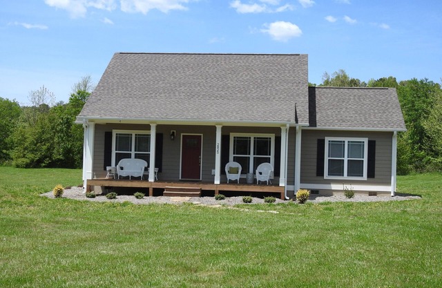 Breathtaking mountain views from your front porch