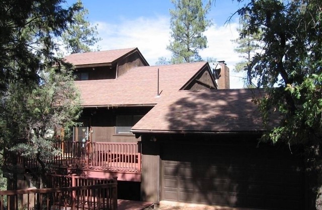 Breathtaking Views of Mogollon Rim from Large Mountain Home
