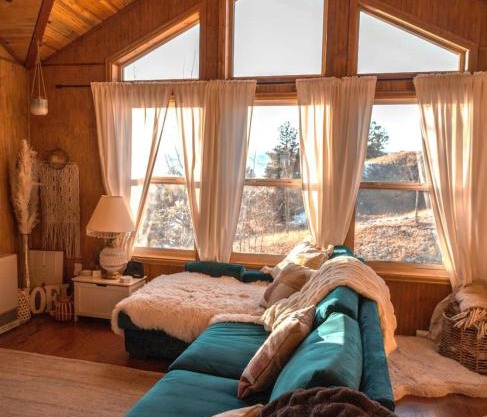 Breathtaking ViewsTwo Bedroom Cabin with Hot tub