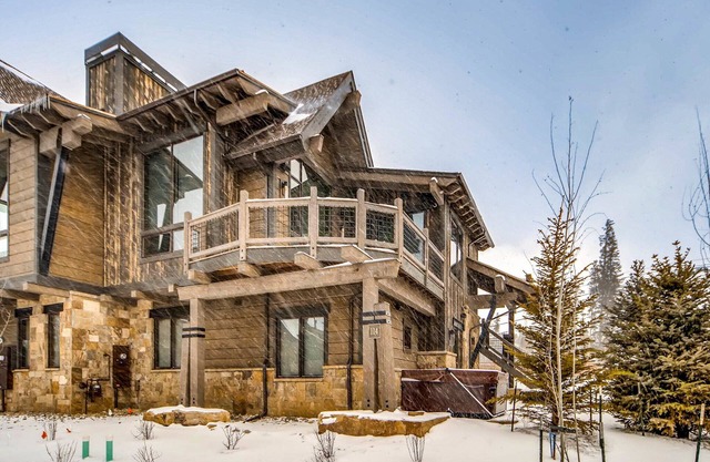 Breckenridge 49 - Four Bedroom Villa, Sleeps 10