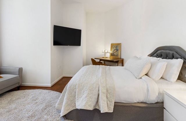 Brexton Hotel - Charming Studio in Mt. Vernon