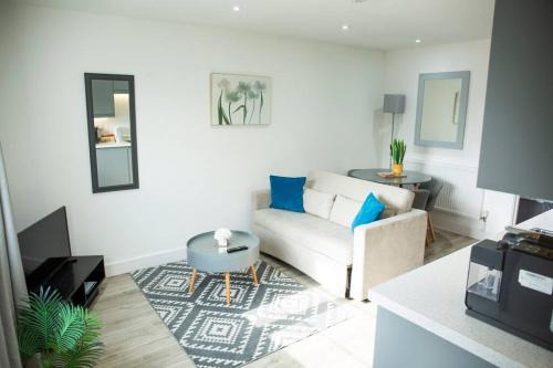Bridge House Apartments - Free Parking