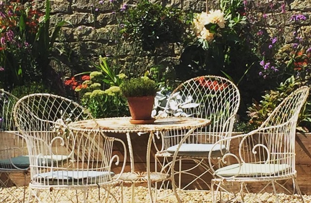 Bridge House Hotel