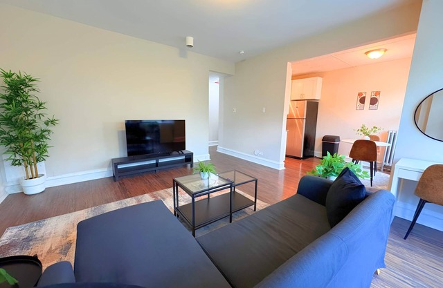 Bright 1BR Unit in a Prime Spot