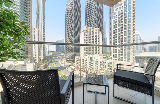 Bright 2BD in Downtown Near Burj Khalifa