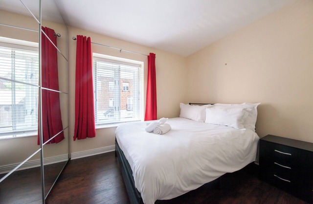 Bright 2BR at Kilmainham Gaol-reduced prices