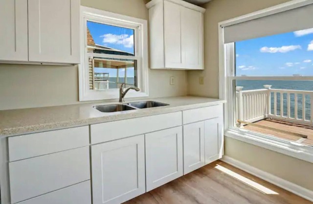 Bright and beautiful home on the Delaware Bay