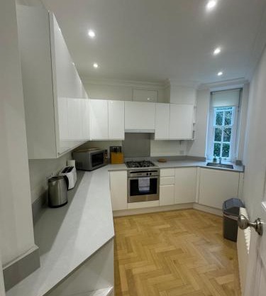 Bright and Leafy 1 Bedroom Flat in the Heart of Chelsea