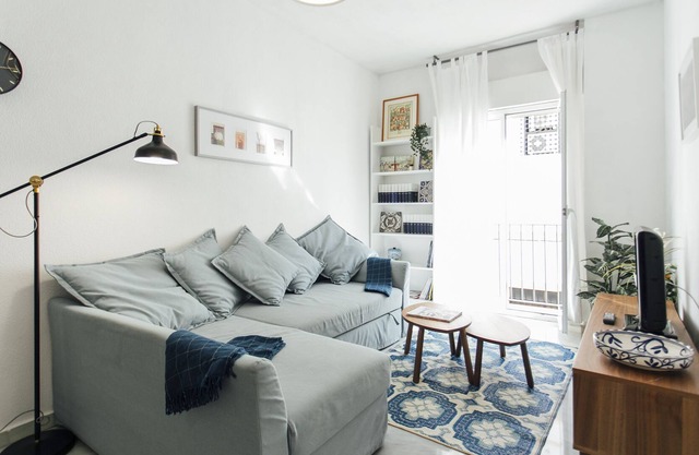Bright and quiet apartment with Parking Sevilla-Centro