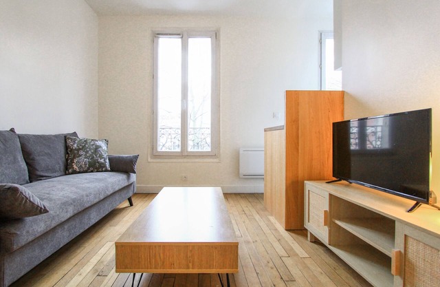 Bright Apt With Wi Fi Near Ivry Cinema
