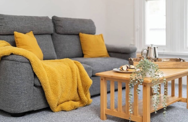 Bright & cheerful 2bed maisonette~central Penzance